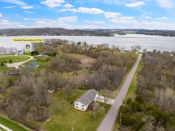 105 Weynand Road, Merrimac, WI 53561