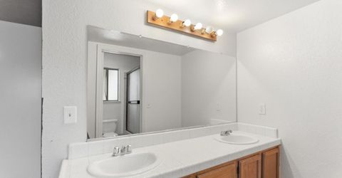 8471 Fontenay Way, Stockton, CA 95210 Photo