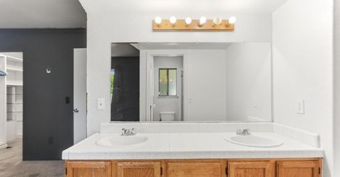 8471 Fontenay Way, Stockton, CA 95210 Photo
