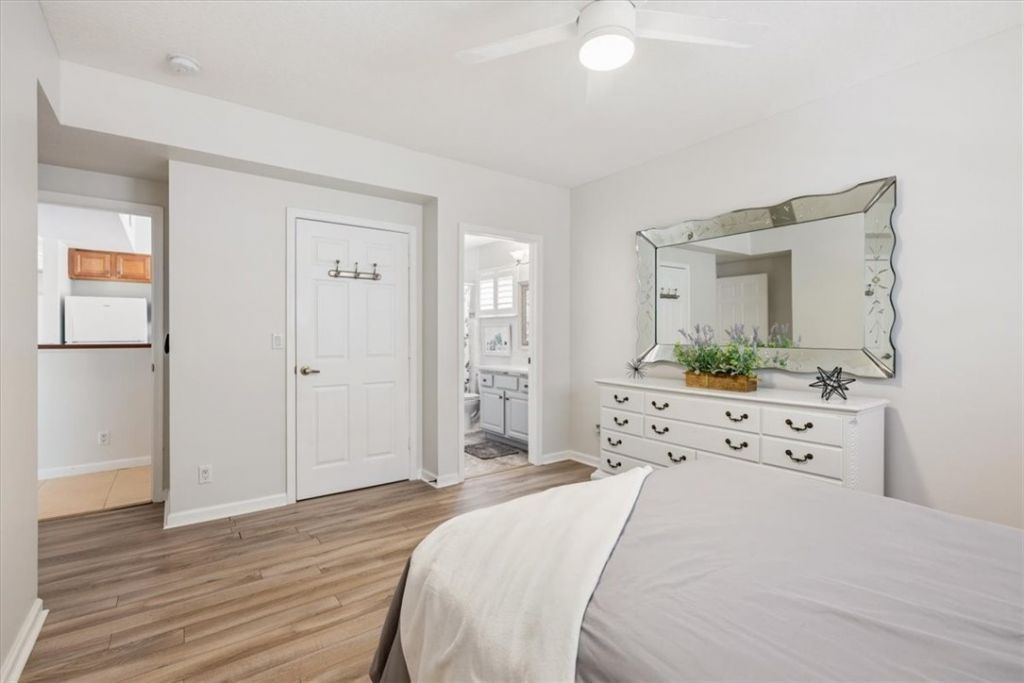 512 7th Square, Unit 101, Vero Beach, FL 32962 Photo