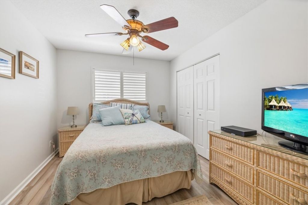 512 7th Square, Unit 101, Vero Beach, FL 32962 Photo