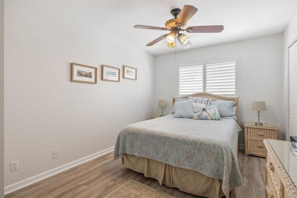 512 7th Square, Unit 101, Vero Beach, FL 32962 Photo