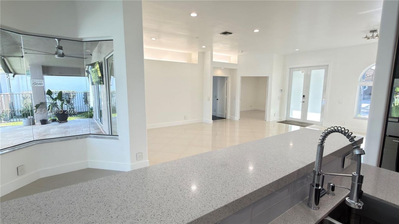 3767 Oak Ridge Cir , Unit 3767, Weston, FL 33331 Photo