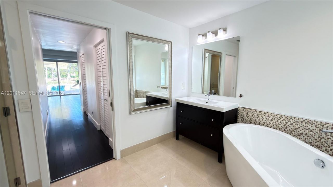 3767 Oak Ridge Cir , Unit 3767, Weston, FL 33331 Photo