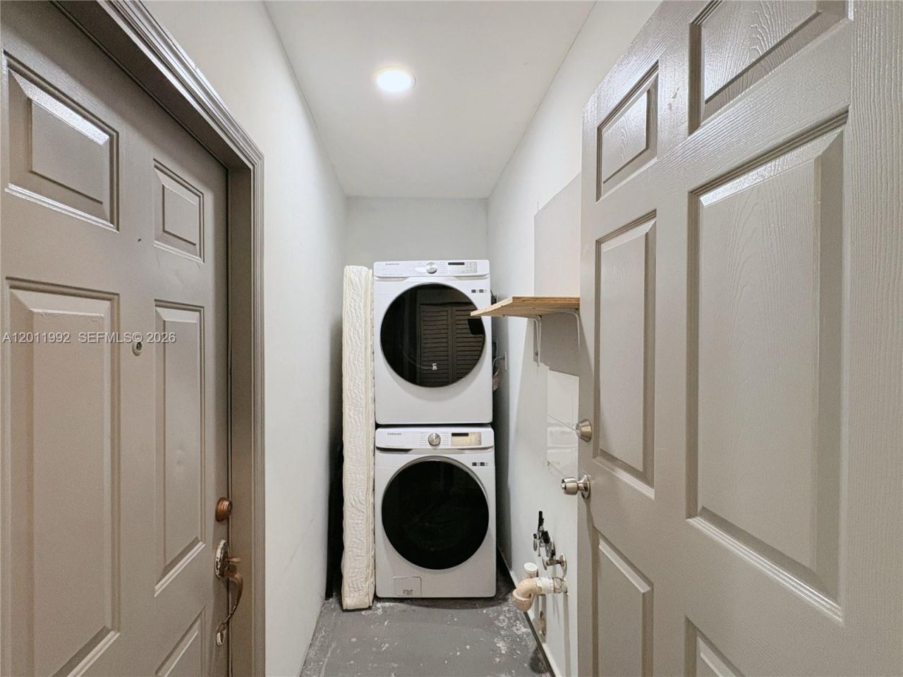 724 NE 3rd St, Unit 1, Hallandale Beach, FL 33009 Photo