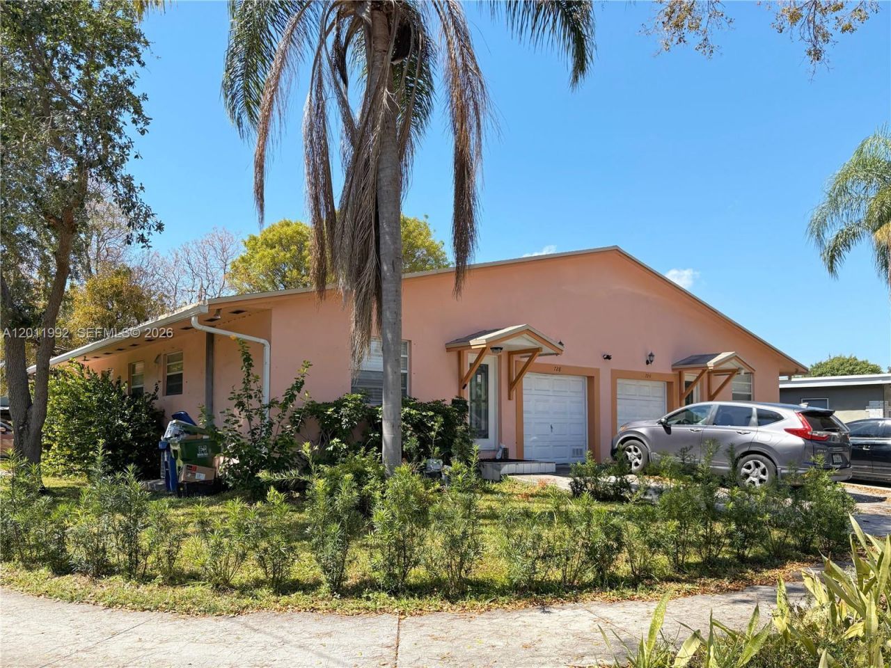 724 NE 3rd St, Unit 1, Hallandale Beach, FL 33009 Photo