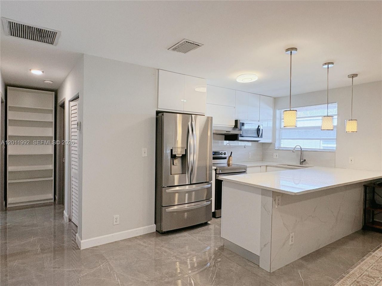 724 NE 3rd St, Unit 1, Hallandale Beach, FL 33009 Photo