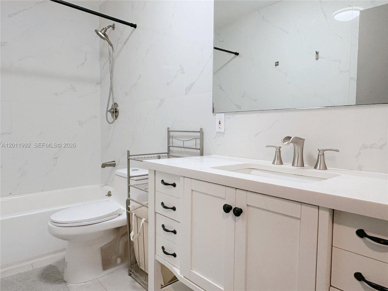 724 NE 3rd St, Unit 1, Hallandale Beach, FL 33009 Photo