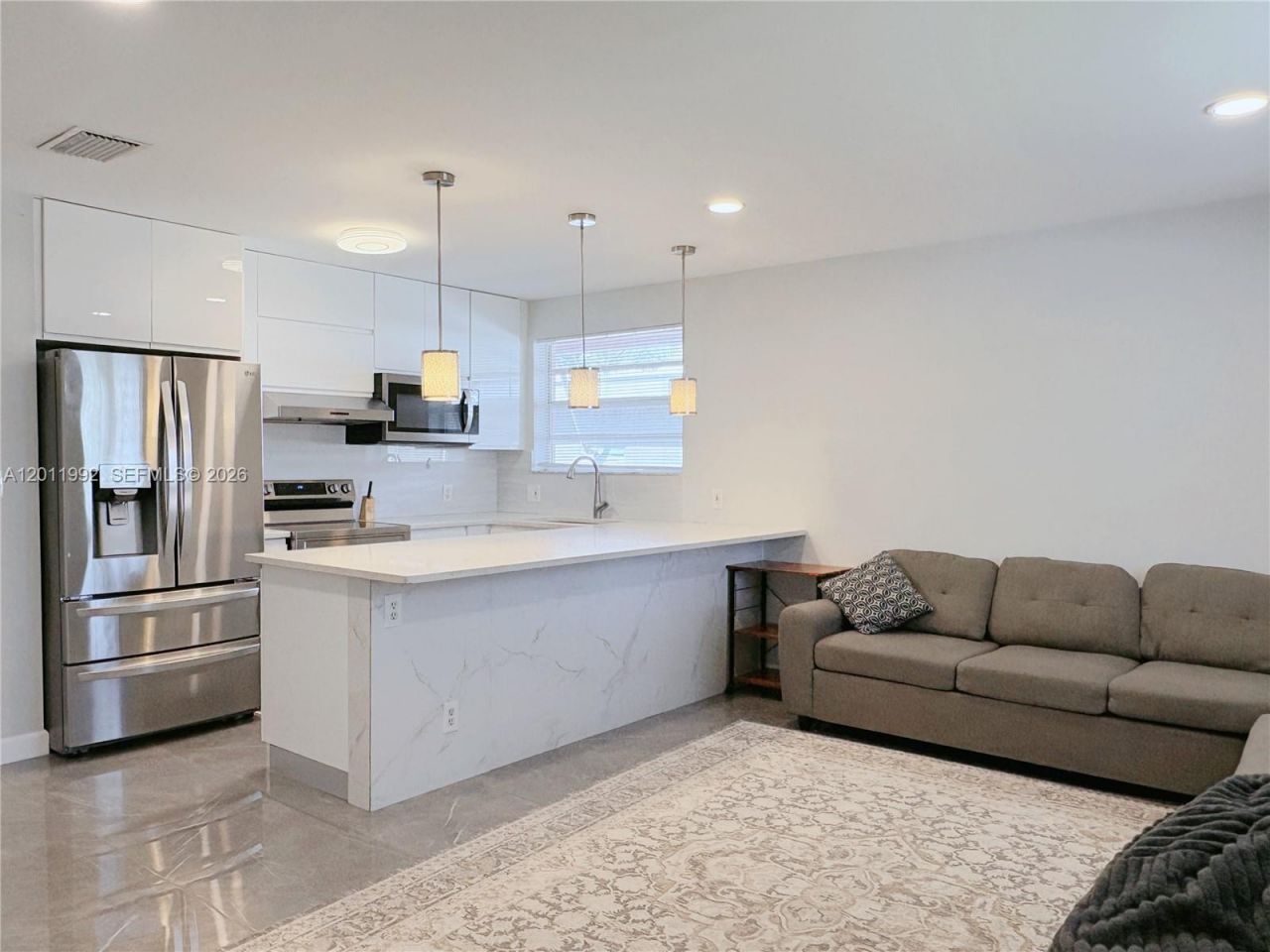 724 NE 3rd St, Unit 1, Hallandale Beach, FL 33009 Photo