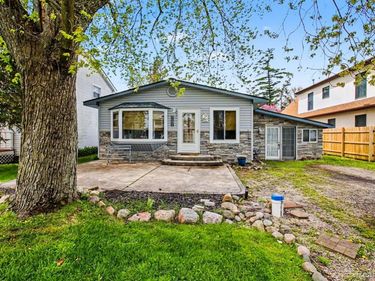 1210 Sunrise Park Street, Genoa Twp, MI 48843