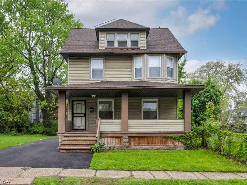 1168 N Lockwood Avenue, East Cleveland, OH 44112 Photo 2