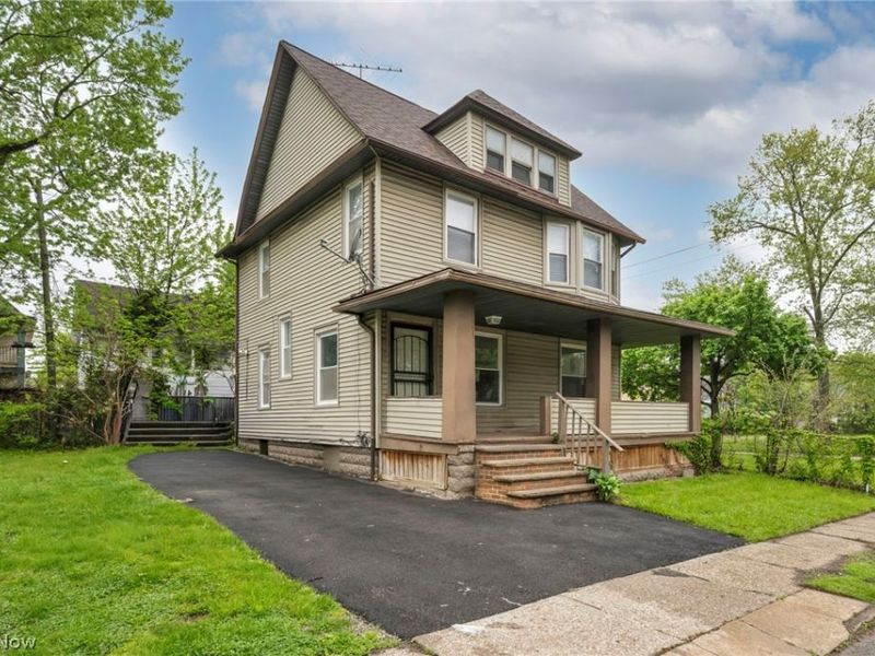 1168 N Lockwood Avenue, East Cleveland, OH 44112 Photo 4