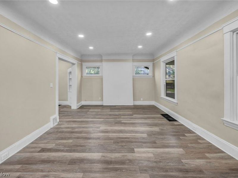 1168 N Lockwood Avenue, East Cleveland, OH 44112 Photo 5