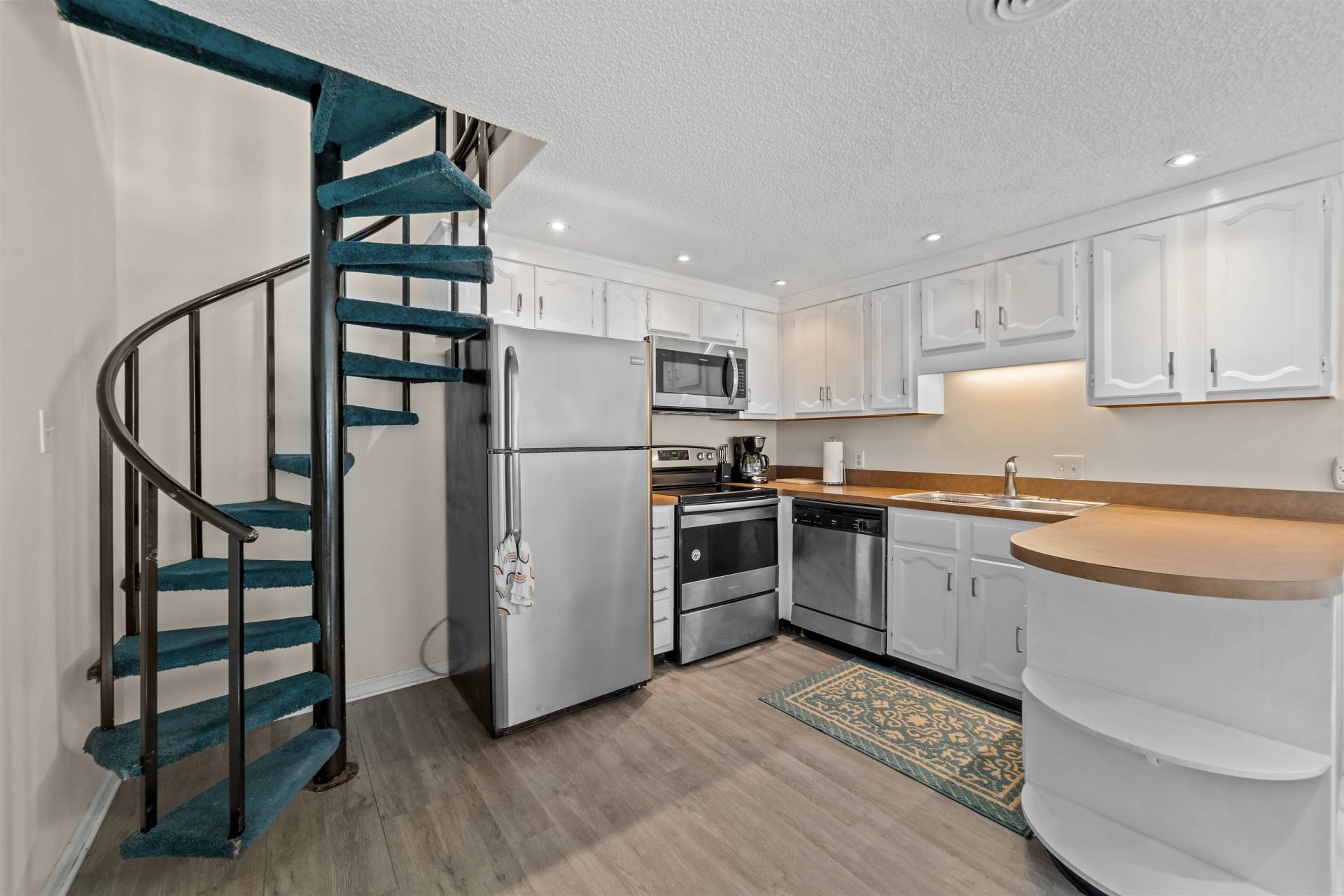 1210 Benna Dr.  Photo 6