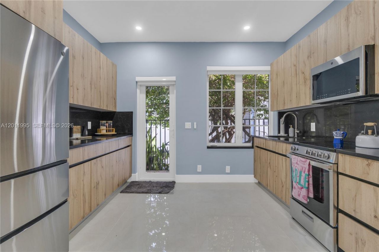 1569 Euclid Ave, Unit 7, Miami Beach, FL 33139 Photo