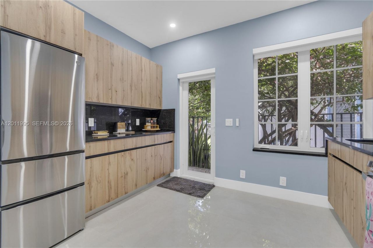 1569 Euclid Ave, Unit 7, Miami Beach, FL 33139 Photo
