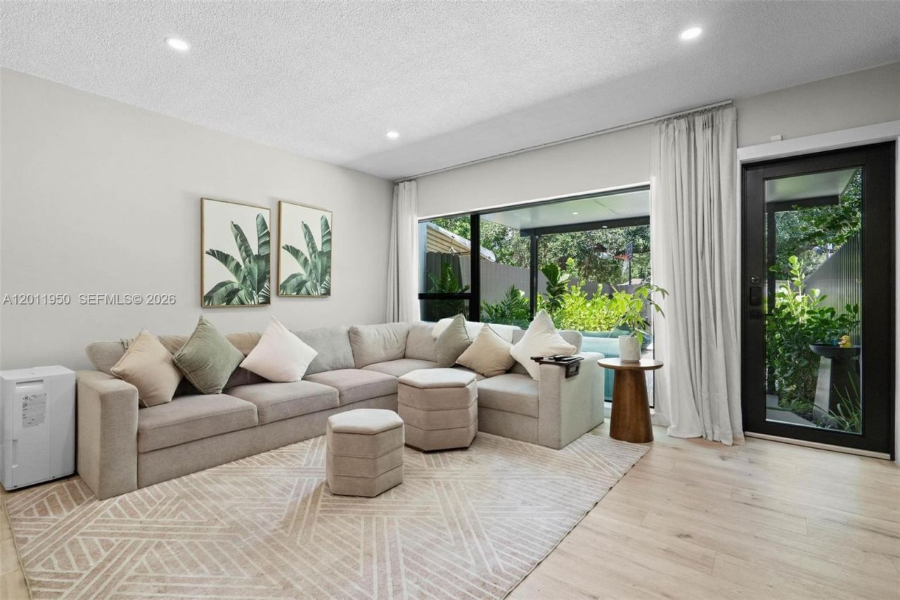 1687 NE 142nd St, Unit 1687, North Miami, FL 33181 Photo