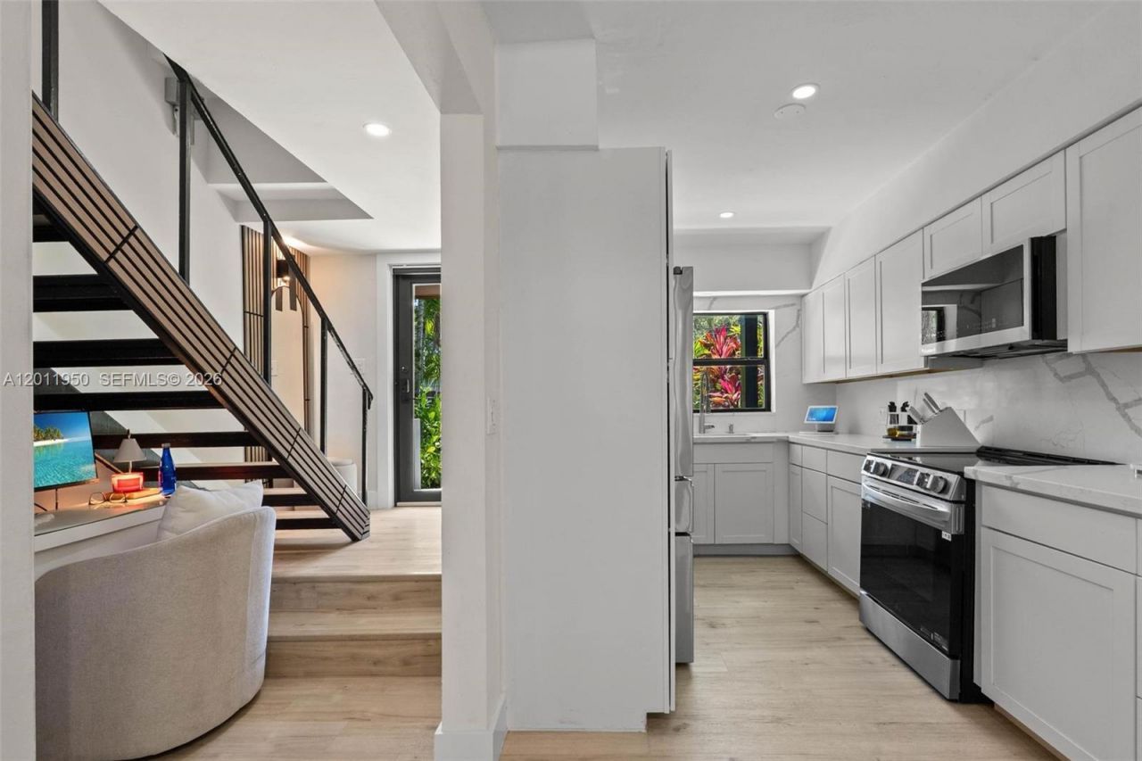 1687 NE 142nd St, Unit 1687, North Miami, FL 33181 Photo