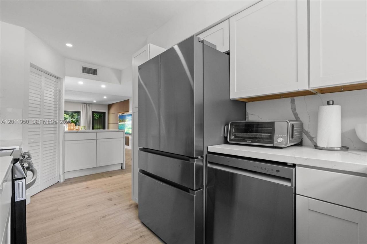1687 NE 142nd St, Unit 1687, North Miami, FL 33181 Photo