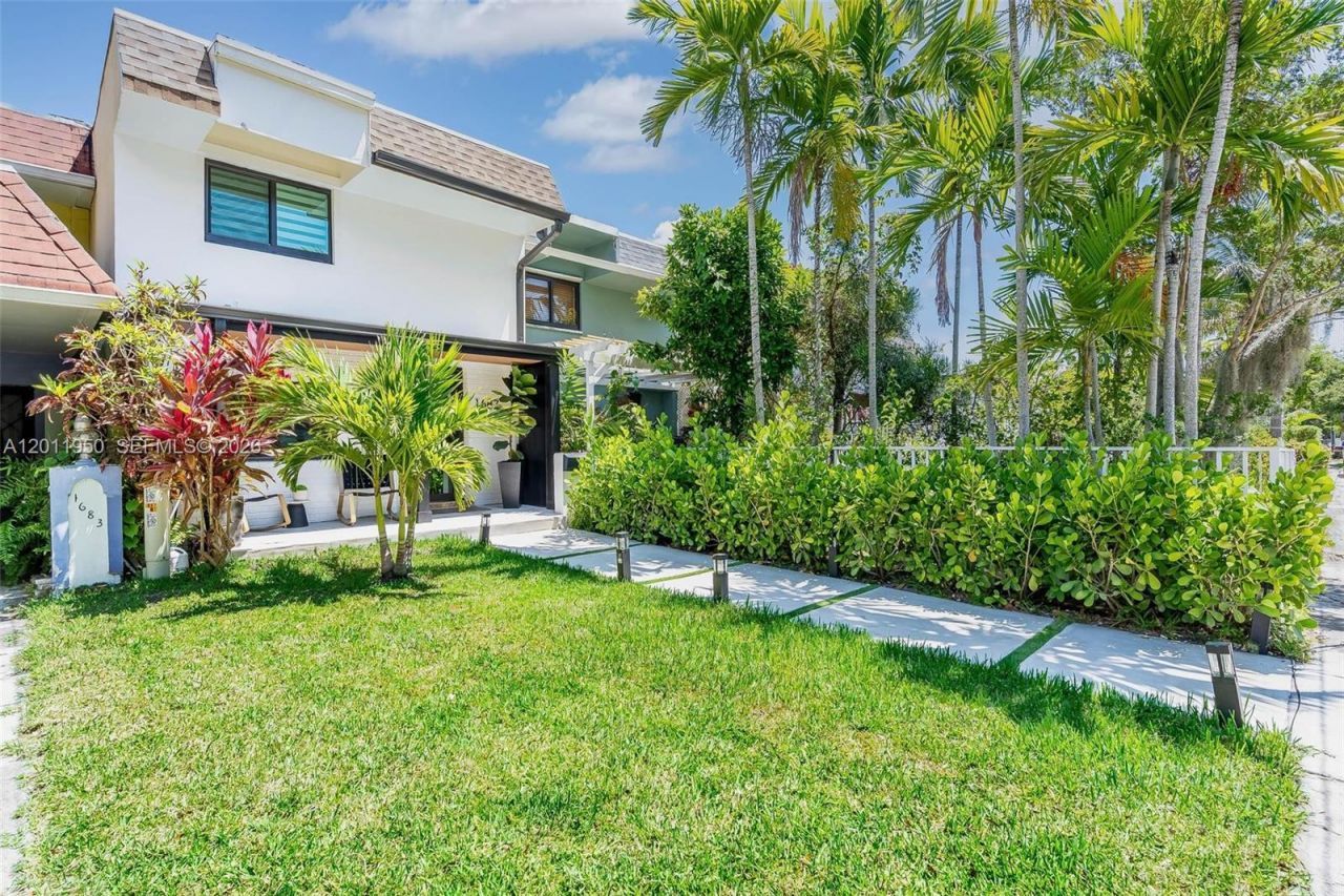 1687 NE 142nd St, Unit 1687, North Miami, FL 33181 Photo