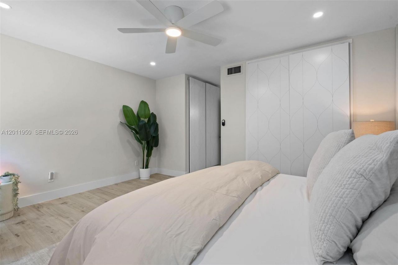 1687 NE 142nd St, Unit 1687, North Miami, FL 33181 Photo