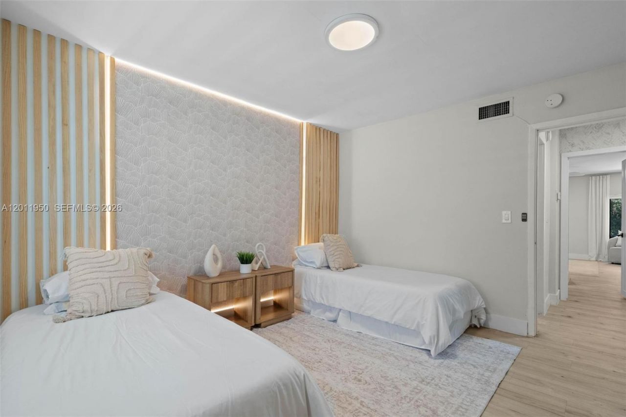 1687 NE 142nd St, Unit 1687, North Miami, FL 33181 Photo