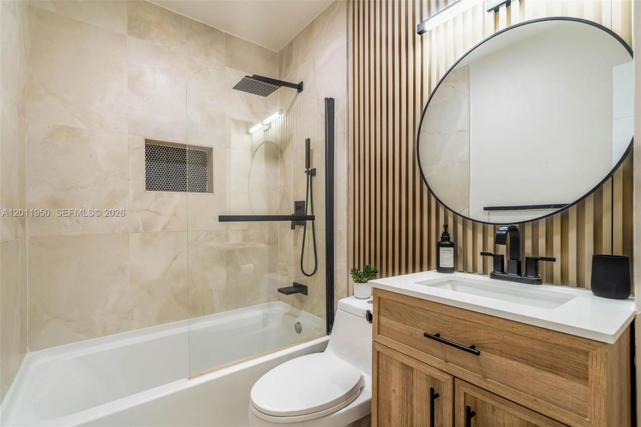 1687 NE 142nd St, Unit 1687, North Miami, FL 33181 Photo