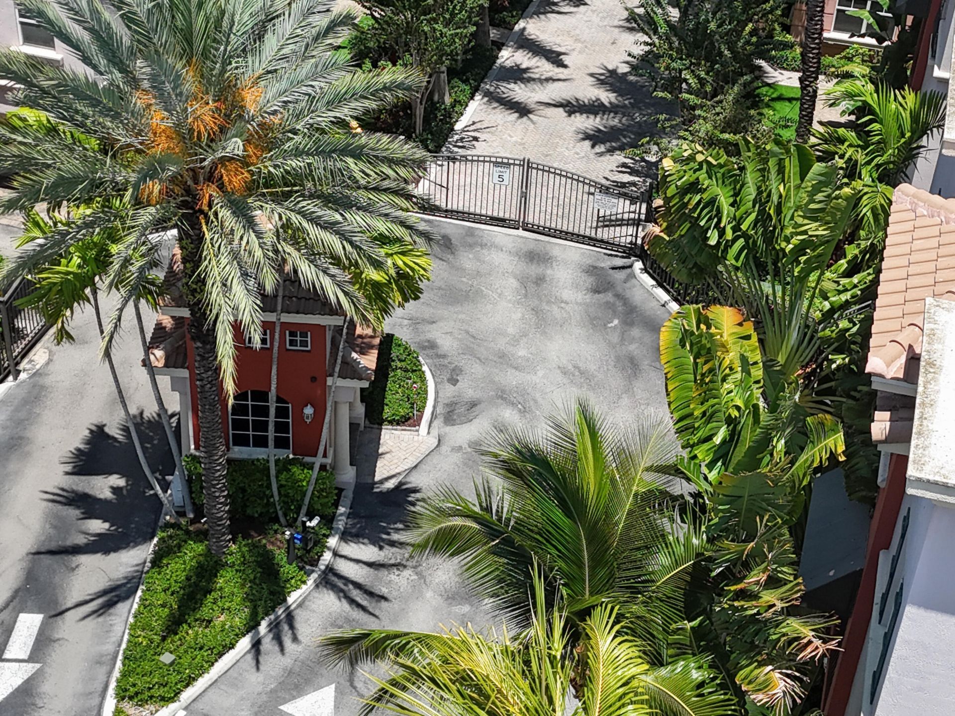 1033 NE 17th Way, Unit 1204, Fort Lauderdale, FL 33304 Photo
