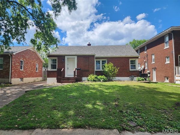 2557 Edison Avenue , Granite City, IL 62040