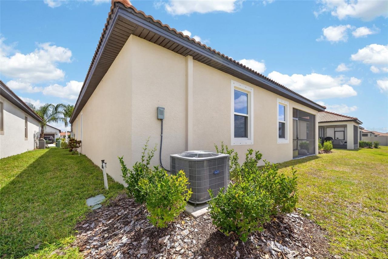 5513 Little Path Drive , Wimauma, FL 33598 Photo