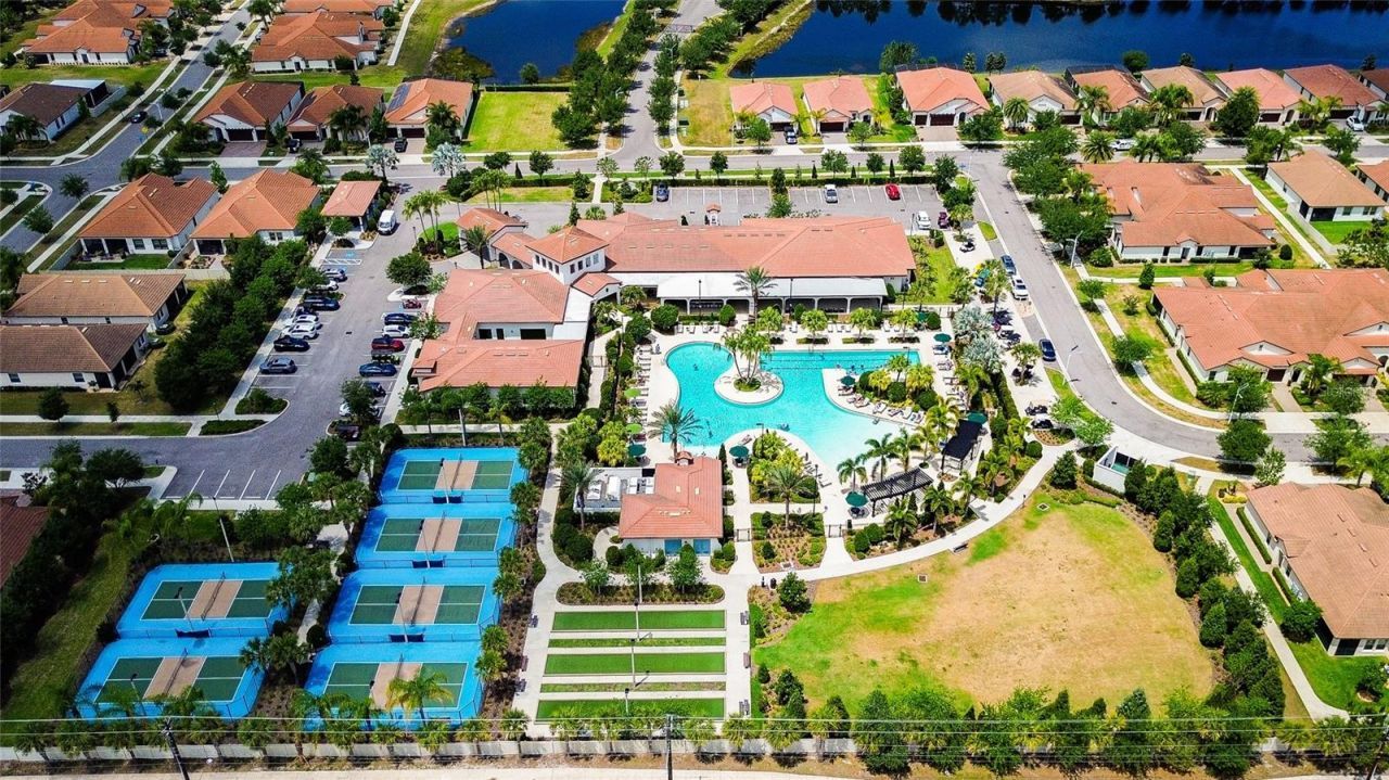 5513 Little Path Drive , Wimauma, FL 33598 Photo