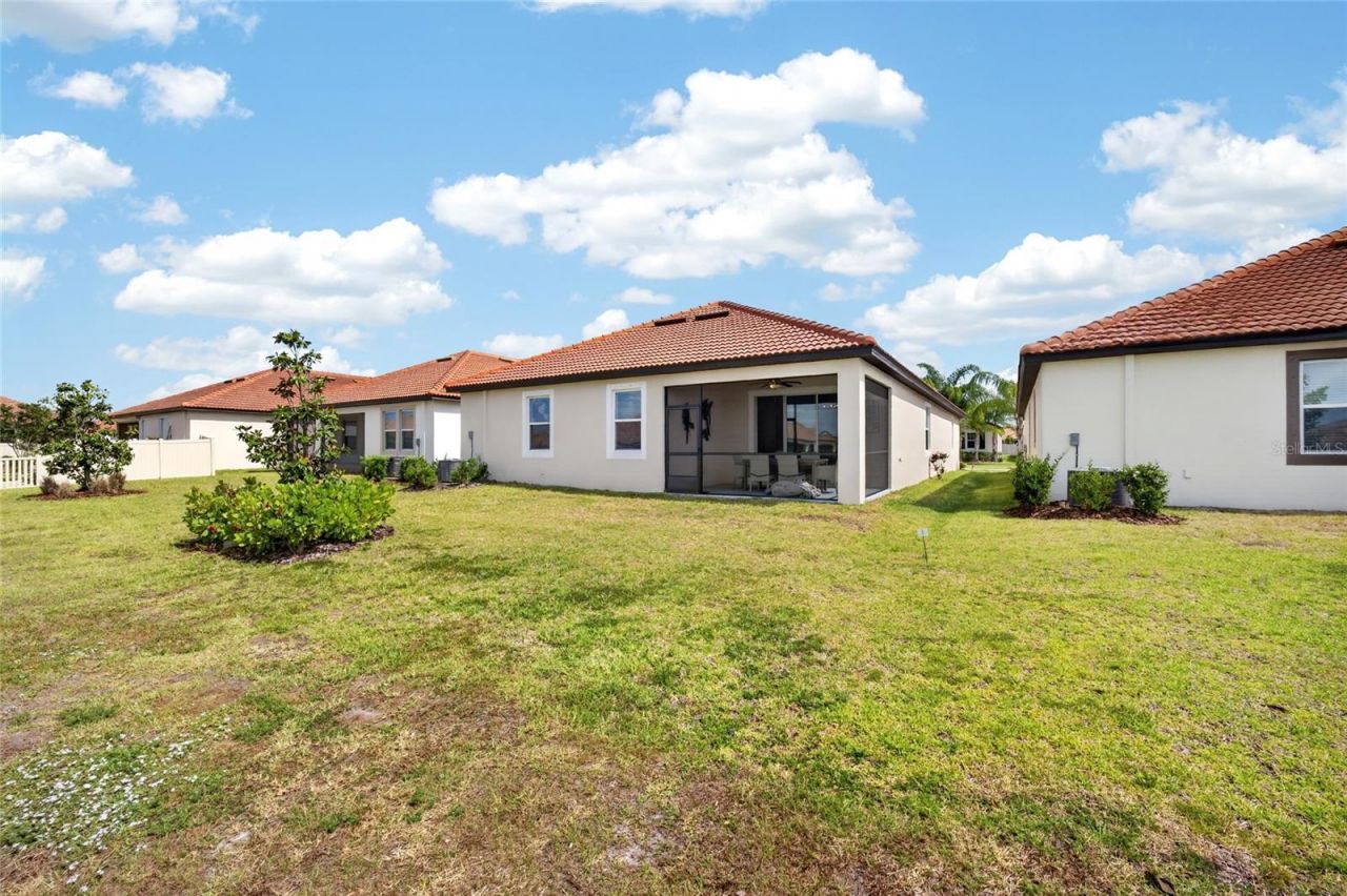 5513 Little Path Drive , Wimauma, FL 33598 Photo