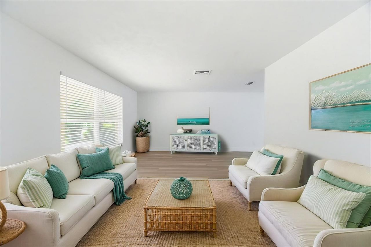 1200 80th St S, Saint Petersburg, FL 33707 Photo