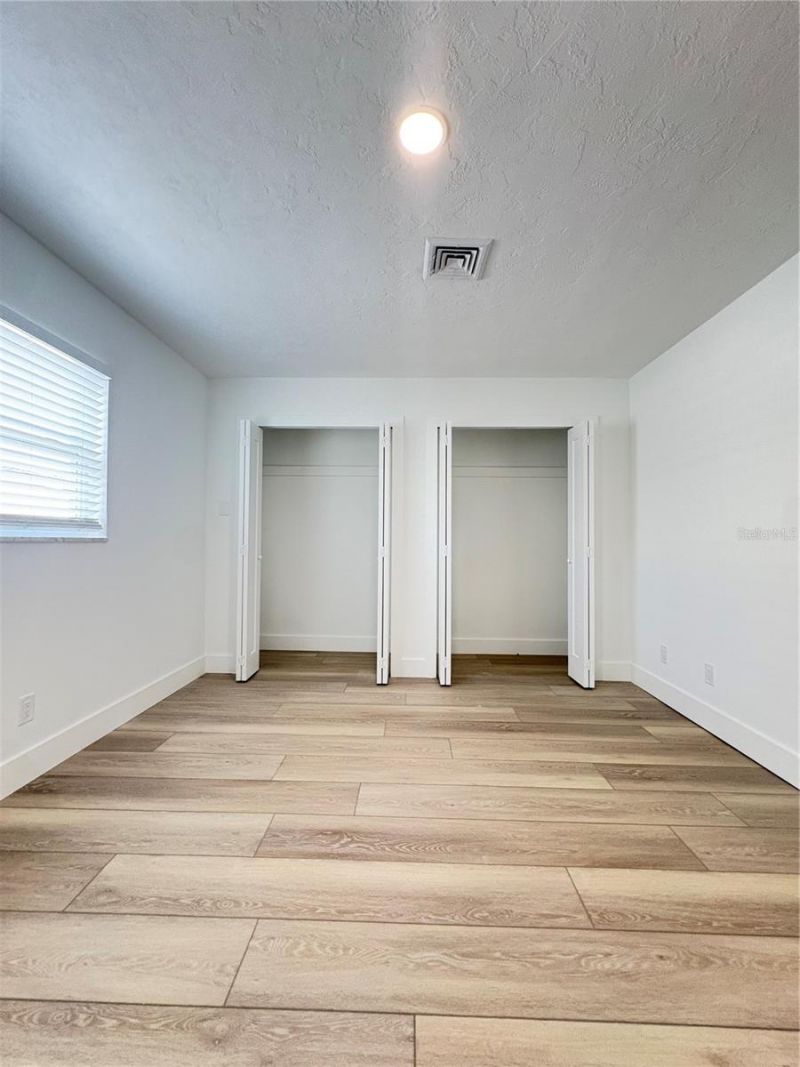 1200 80th St S, Saint Petersburg, FL 33707 Photo