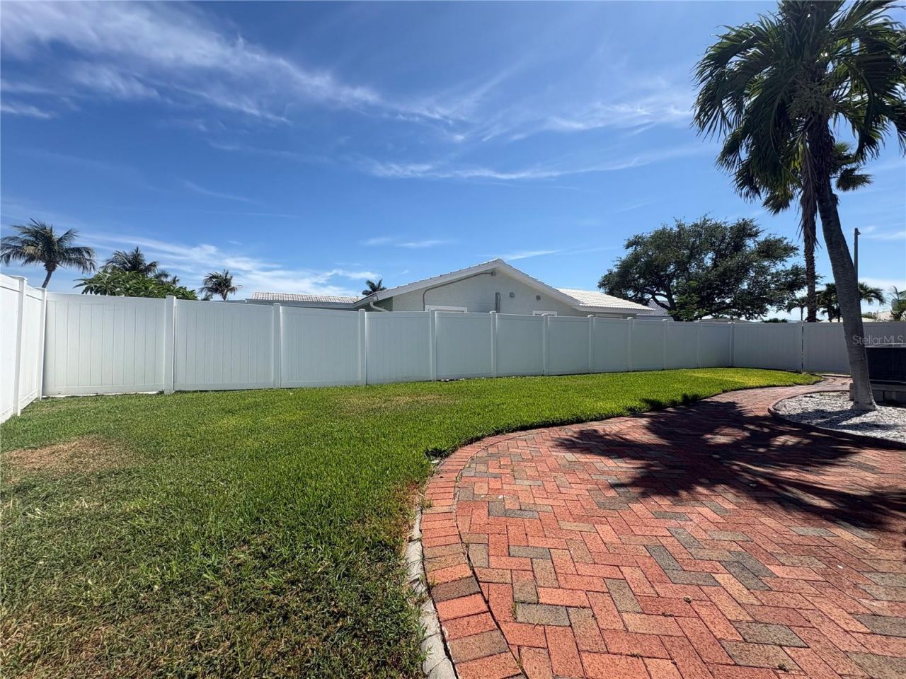 1200 80th St S, Saint Petersburg, FL 33707 Photo