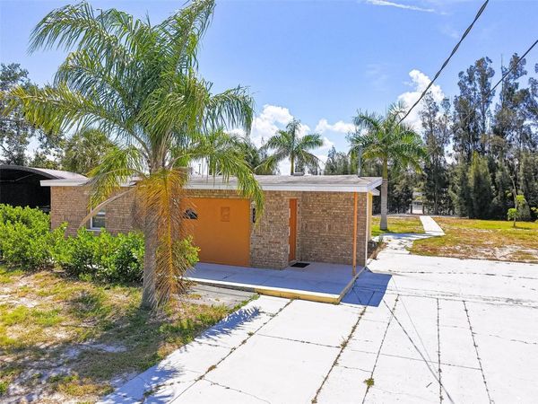 891 PALMETTO DRIVE NE, PORT CHARLOTTE, FL 33952