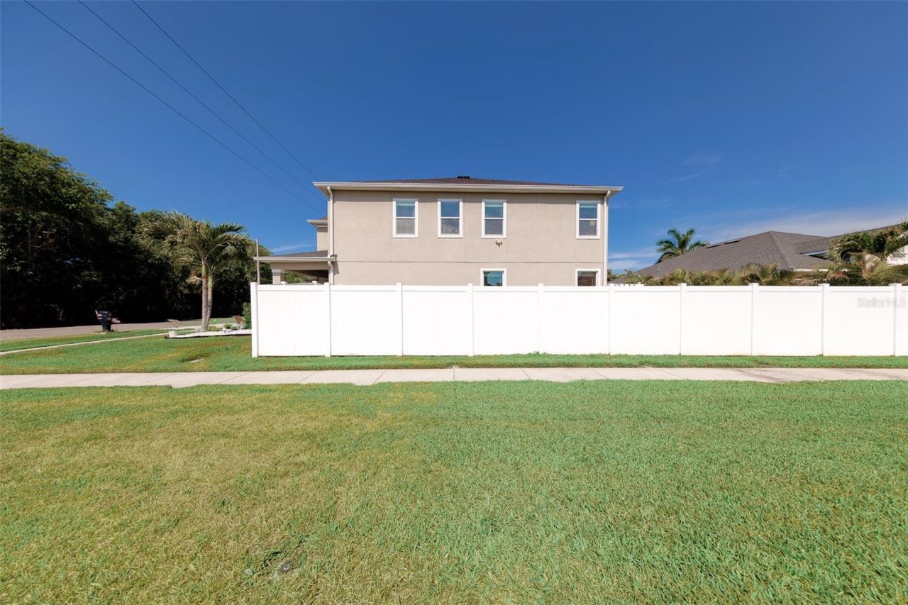 7405 70th Avenue N, Pinellas Park, FL 33781 Photo