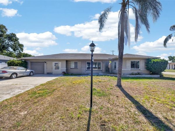 219 S SATURN AVENUE , CLEARWATER, FL 33755