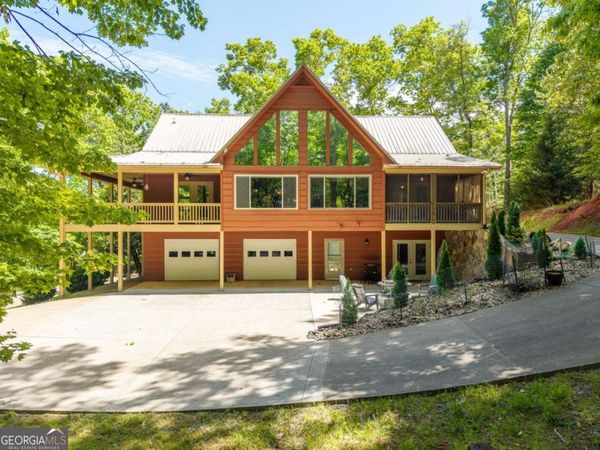 789 Gateway Drive, Ellijay, GA 30540