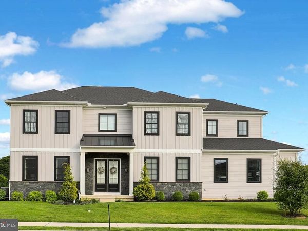 658 FLEETWOOD DRIVE, LITITZ, PA 17543