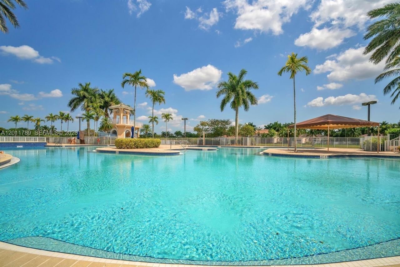 624 Bald Cypress Rd , Unit 624, Weston, FL 33327 Photo