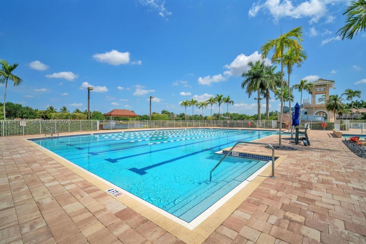 624 Bald Cypress Rd , Unit 624, Weston, FL 33327 Photo