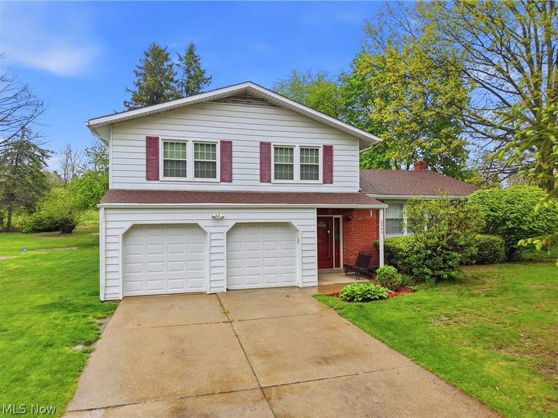 2445 Olentangy Drive, Akron, OH 44333 Photo 2