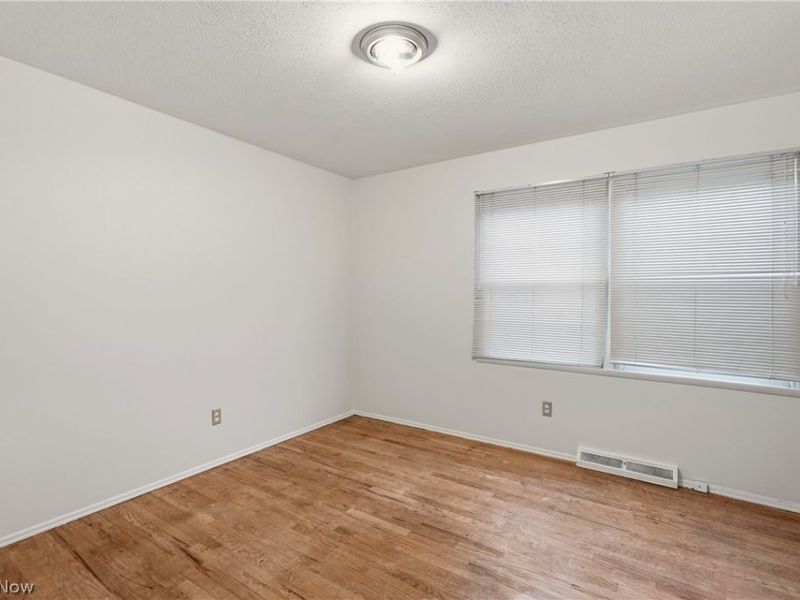 2445 Olentangy Drive, Akron, OH 44333 Photo 20
