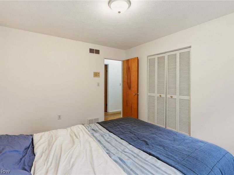 2445 Olentangy Drive, Akron, OH 44333 Photo 22
