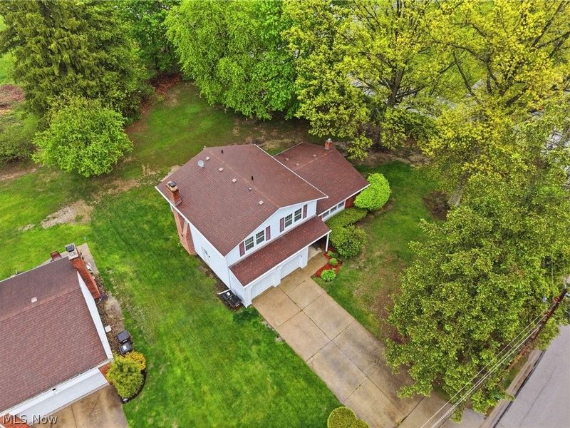 2445 Olentangy Drive, Akron, OH 44333 Photo 3