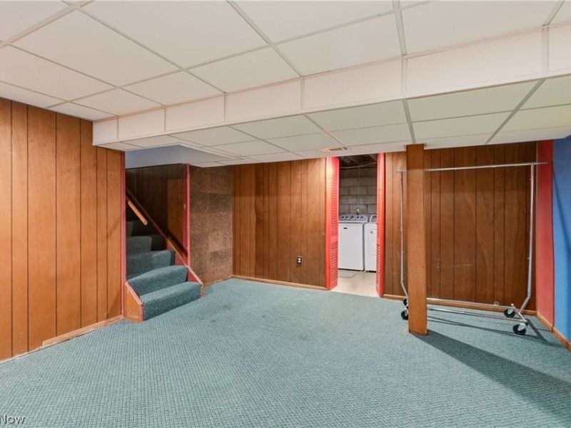 2445 Olentangy Drive, Akron, OH 44333 Photo 33