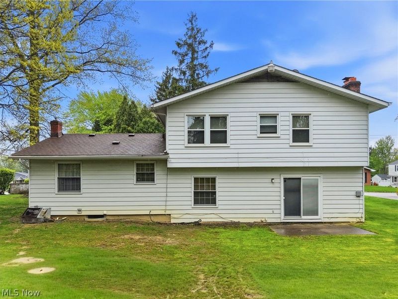 2445 Olentangy Drive, Akron, OH 44333 Photo 35