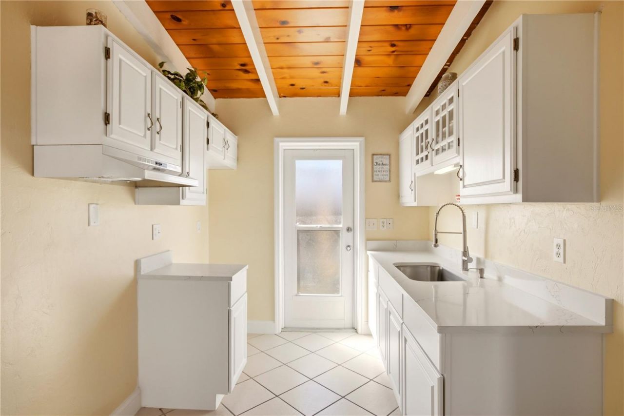 6006 Midnight Pass Road, Unit 48, Sarasota, FL 34242 Photo