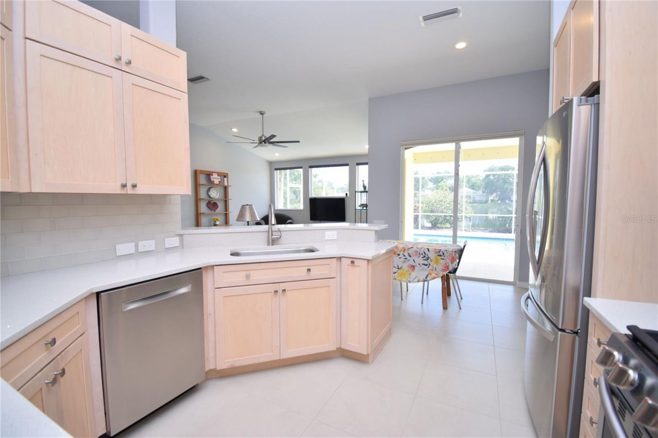 6556 Meandering Way, Lakewood Ranch, FL 34202 Photo